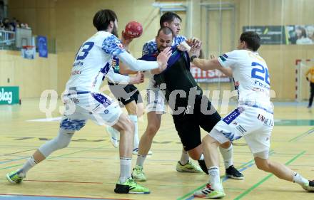Handball Bundesliga. HLA. SC Ferlach gegen Linz. Adrian Milicevic  (SCF),  Andrei Klimavets (Linz).  Ferlach, am 22.11.2025.
Foto: Kuess
www.qspictures.net
---
pressefotos, pressefotografie, kuess, qs, qspictures, sport, bild, bilder, bilddatenbank