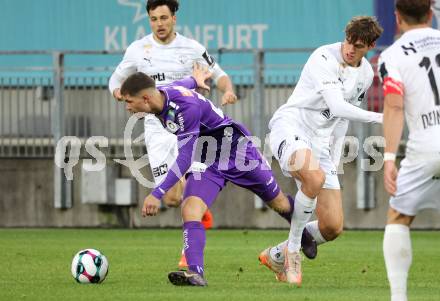 Fussball 2. Liga. SK Austria Klagenfurt gegen Amstetten.  Dino Delic  (Klagenfurt),  Luca Wimhofer (Amstetten).  Klagenfurt, 22.11..2025.
Foto: Kuess
www.qspictures.net
---
pressefotos, pressefotografie, kuess, qs, qspictures, sport, bild, bilder, bilddatenbank