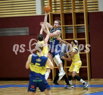 Basketball Austria CUP 2025/26 AF. Woerthersee Piraten gegen UBSC Graz.   Elias Podany, Shawn L. Ray  (Piraten), Nicholas Lynch  (Graz). Klagenfurt, am 22.11.2025.
Foto: Kuess
---
pressefotos, pressefotografie, kuess, qs, qspictures, sport, bild, bilder, bilddatenbank