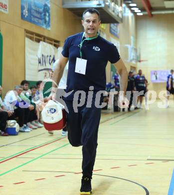 Handball Bundesliga. HLA. SC Ferlach gegen Linz. Co-Trainer Miro Barisic (SCF).  Ferlach, am 22.11.2025.
Foto: Kuess
www.qspictures.net
---
pressefotos, pressefotografie, kuess, qs, qspictures, sport, bild, bilder, bilddatenbank