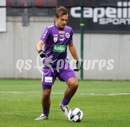 Fussball 2. Liga. SK Austria Klagenfurt gegen Amstetten.  Leo Vielgut   (Klagenfurt).  Klagenfurt, 22.11..2025.
Foto: Kuess
www.qspictures.net
---
pressefotos, pressefotografie, kuess, qs, qspictures, sport, bild, bilder, bilddatenbank