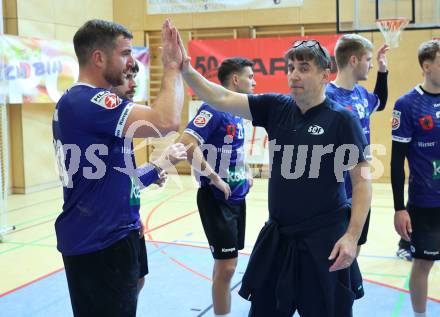Handball Bundesliga. HLA. SC Ferlach gegen Linz. Trainer Robert Begus (SCF)  Ferlach, am 22.11.2025.
Foto: Kuess
www.qspictures.net
---
pressefotos, pressefotografie, kuess, qs, qspictures, sport, bild, bilder, bilddatenbank