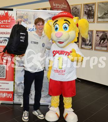 Kaernten Sport. Sportlermeeting. Johannes Sarny (Kitesurfen). Klagenfurt, am 1.12.2025.
Foto: Kuess
www.qspictures.net
---
pressefotos, pressefotografie, kuess, qs, qspictures, sport, bild, bilder, bilddatenbank