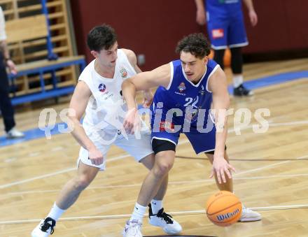 Basketball 2. Liga 2025/2026. Grunddurchgang 9. Runde.  KOS gegen Kufstein Towers. Jure Bavdek (KOS),  Daniele Kuchar (Kufstein). Klagenfurt, am 8.12.2025.
Foto: Kuess
---
pressefotos, pressefotografie, kuess, qs, qspictures, sport, bild, bilder, bilddatenbank