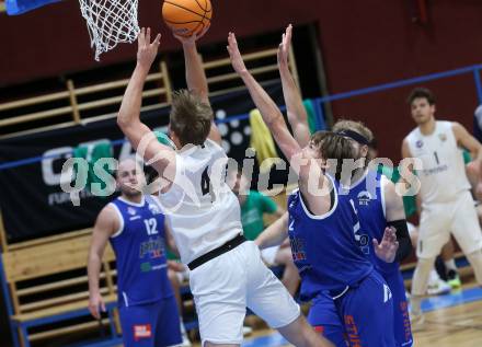 Basketball 2. Liga 2025/2026. Grunddurchgang 9. Runde.  KOS gegen Kufstein Towers.  Samuel Seher  (KOS),  Pauls Miglinieks (Kufstein). Klagenfurt, am 8.12.2025.
Foto: Kuess
---
pressefotos, pressefotografie, kuess, qs, qspictures, sport, bild, bilder, bilddatenbank
