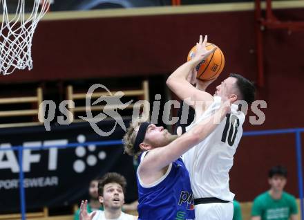 Basketball 2. Liga 2025/2026. Grunddurchgang 9. Runde.  KOS gegen Kufstein Towers.  Veljko Dena (KOS),  Juho-Matti Henttonen  (Kufstein). Klagenfurt, am 8.12.2025.
Foto: Kuess
---
pressefotos, pressefotografie, kuess, qs, qspictures, sport, bild, bilder, bilddatenbank