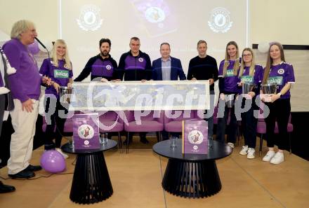 Fussball. Buchpraesentation 105 Jahre SK Austria Klagenfurt.  Sandro Zakany, Robert Micheu, Rolf Landerl.   Klagenfurt, am 10.12.2025.
Foto: Kuess
www.qspictures.net
---
pressefotos, pressefotografie, kuess, qs, qspictures, sport, bild, bilder, bilddatenbank