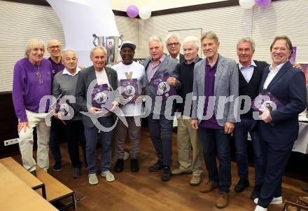 Fussball. Buchpraesentation 105 Jahre SK Austria Klagenfurt.  Helmut Koenig, Ewald Tuermer, , Guenther Golautschnig,  Franz Hasil, Kasim Ramadhani, Friedrich Koncilia, Kurt Widmann, Alois Jagodic, Walter Koch, Hannes Haubitz.   Klagenfurt, am 10.12.2025.
Foto: Kuess
www.qspictures.net
---
pressefotos, pressefotografie, kuess, qs, qspictures, sport, bild, bilder, bilddatenbank