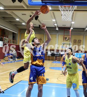 Basketball 2. Liga 2025/2026. Grunddurchgang 8. Runde. W&Atilde;&para;rthersee Piraten  gegen BBU Salzburg. Shawn L. Ray  (Piraten), Tomy Ezequiel Vicente  (Salzburg). Klagenfurt, am 13.12.2025.
Foto: Kuess
---
pressefotos, pressefotografie, kuess, qs, qspictures, sport, bild, bilder, bilddatenbank