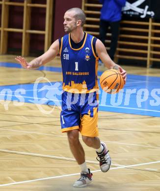 Basketball 2. Liga 2025/2026. Grunddurchgang 8. Runde. Woerthersee Piraten  gegen BBU Salzburg.   Oscar Schmit   (Salzburg). Klagenfurt, am 13.12.2025.
Foto: Kuess
---
pressefotos, pressefotografie, kuess, qs, qspictures, sport, bild, bilder, bilddatenbank