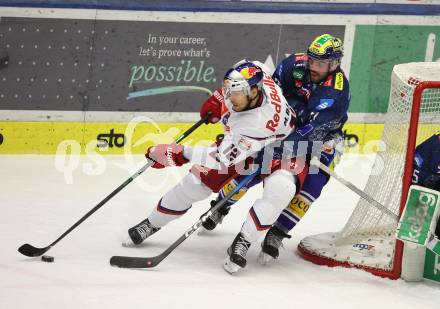 Eishockey ICE Bundesliga.  Winn2day ICE Hockey League. VSV gegen EC Red Bull Salzburg.  Steven Strong  (VSV),  Michael Raffl  (RBS). Villach am 12.12.2025.
Foto: Kuess
www.qspictures.net
---
pressefotos, pressefotografie, kuess, qs, qspictures, sport, bild, bilder, bilddatenbank
