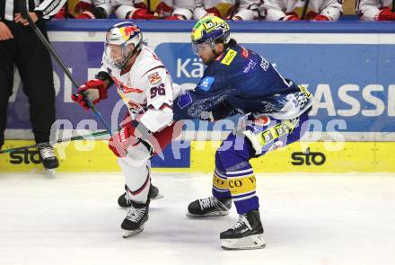 Eishockey ICE Bundesliga.  Winn2day ICE Hockey League. VSV gegen EC Red Bull Salzburg.  Maximilian Rebernig  (VSV),  Mario Huber  (RBS). Villach am 12.12.2025.
Foto: Kuess
www.qspictures.net
---
pressefotos, pressefotografie, kuess, qs, qspictures, sport, bild, bilder, bilddatenbank