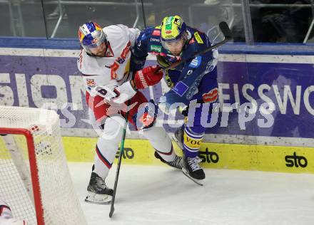 Eishockey ICE Bundesliga.  Winn2day ICE Hockey League. VSV gegen EC Red Bull Salzburg.  Maximilian Rebernig  (VSV),  Connor Corcoran  (RBS). Villach am 12.12.2025.
Foto: Kuess
www.qspictures.net
---
pressefotos, pressefotografie, kuess, qs, qspictures, sport, bild, bilder, bilddatenbank