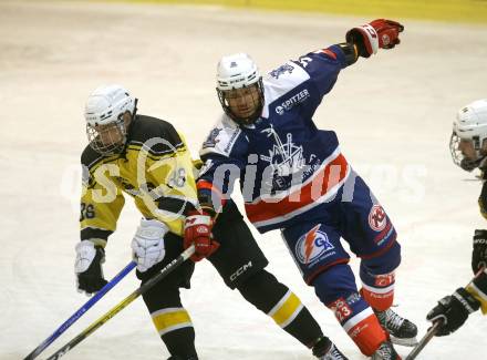 Eishockey AHC Division III Mitte.  EC Arnoldstein gegen HC Koettern I. Timo Martl  (Arnoldstein), Stefan Geier   (Koettern). Velden,  am 19.12.2025.
Foto: Kuess
www.qspictures.net
---
pressefotos, pressefotografie, kuess, qs, qspictures, sport, bild, bilder, bilddatenbank