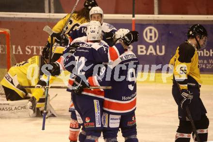 Eishockey AHC Division III Mitte.  EC Arnoldstein gegen HC Koettern I.  Torjubel   (Koettern). Velden,  am 19.12.2025.
Foto: Kuess
www.qspictures.net
---
pressefotos, pressefotografie, kuess, qs, qspictures, sport, bild, bilder, bilddatenbank