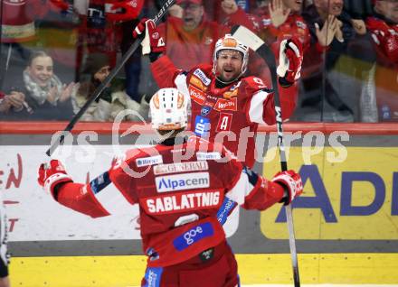 Eishockey ICE Bundesliga.  Winn2day ICE Hockey League. KAC gegen VSV. Torjubel Jan Mursak, Tobias Sablattnig  (KAC). Klagenfurt, am 27.12.2025.
Foto: Kuess
www.qspictures.net
---
pressefotos, pressefotografie, kuess, qs, qspictures, sport, bild, bilder, bilddatenbank