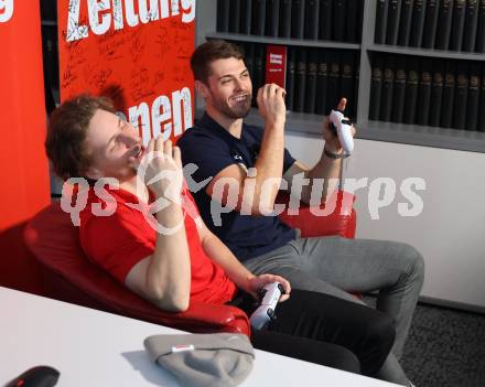 Eishockey ICE Bundesliga.  Winn2day ICE Hockey League. Vorschaufotos Derby  KAC gegen VSV.  David Maier (KAC), Thomas Vallant (VSV). Klagenfurt, am 28.11.2025.
Foto: Kuess
www.qspictures.net
---
pressefotos, pressefotografie, kuess, qs, qspictures, sport, bild, bilder, bilddatenbank