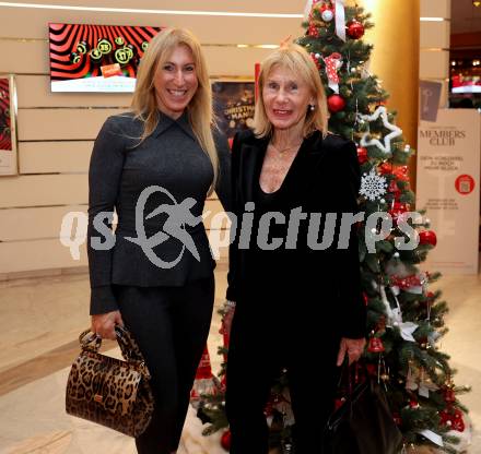 Nacht des Sports 2025 Ehrungen des Kaerntner Sportjahres 2025.  Sportlergala.  Stefanie Graf, Rita Graf. Velden, am 22.12.2025. 
Foto: Kuess
www.qspictures.net
---
pressefotos, pressefotografie, kuess, qs, qspictures, sport, bild, bilder, bilddatenbank