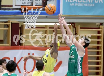 Basketball 2. Liga 2025/2026. Grunddurchgang 12. Runde.  Woerthersee Piraten gegen Basketball Klub Rapid Wien. Shawn L. Ray   (Piraten), Adrian Pendic  (Wien). Klagenfurt, am 6.1.2026
Foto: Kuess
---
pressefotos, pressefotografie, kuess, qs, qspictures, sport, bild, bilder, bilddatenbank