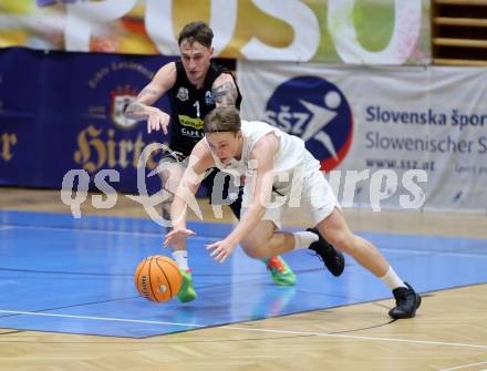 Basketball 2. Liga 2025/2026. Grunddurchgang 13. Runde.  KOS Celovec gegen BK Mattersburg Rocks.  Samuel Seher (KOS), Aleksandar Andjelkovic,  (Mattersburg). Klagenfurt, am 10.1.2026
Foto: Kuess
---
pressefotos, pressefotografie, kuess, qs, qspictures, sport, bild, bilder, bilddatenbank