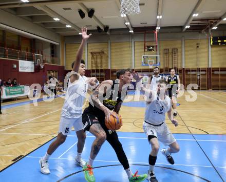 Basketball 2. Liga 2025/2026. Grunddurchgang 13. Runde.  KOS Celovec gegen BK Mattersburg Rocks.  Jernej Andolsek Heine, Aidan Wheeler  (KOS), Aleksandar Andjelkovic  (Mattersburg). Klagenfurt, am 10.1.2026
Foto: Kuess
---
pressefotos, pressefotografie, kuess, qs, qspictures, sport, bild, bilder, bilddatenbank