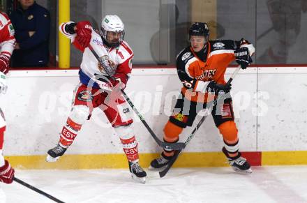 Eishockey AHC Division I.  ESV Ferlach gegen USC Pirates Velden.  Nico Toff  (Ferlach), Peter Paul Sivec   (Velden). Ferlach, am 30.1.2026
Foto: Kuess
www.qspictures.net
---
pressefotos, pressefotografie, kuess, qs, qspictures, sport, bild, bilder, bilddatenbank
