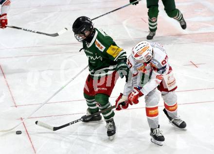 Eishockey Charity Spiel.  KAC gegen VST Adler Voelkermarkt. Fabian Hochegger  (KAC), Stark Niklas   (Voelkermarkt).
Voelkermarkt, 14.2.2026.
Foto: Kuess
www.qspictures.net
---
pressefotos, pressefotografie, kuess, qs, qspictures, sport, bild, bilder, bilddatenbank