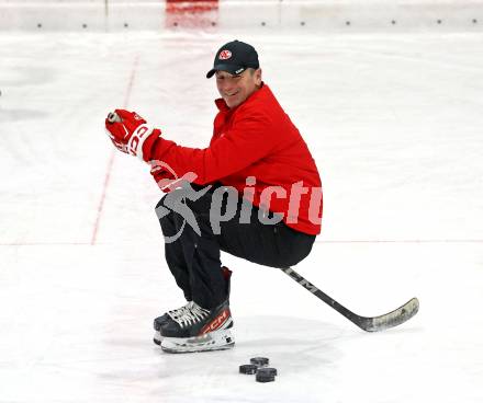 Eishockey Charity Spiel.  KAC gegen VST Adler Voelkermarkt.  Kirk Furey  (KAC),    Voelkermarkt, 14.2.2026.
Foto: Kuess
www.qspictures.net
---
pressefotos, pressefotografie, kuess, qs, qspictures, sport, bild, bilder, bilddatenbank