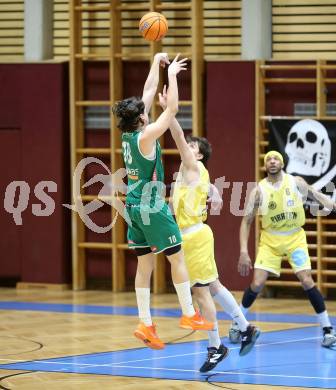 Basketball 2. Liga 2025/2026. Grunddurchgang 18. Runde.  Woerthersee Piraten gegen Future Team Steiermark. Elias Podany   (Piraten),  Moritz Mogg (Steiermark). Klagenfurt, am 14.2.2026
Foto: Kuess
---
pressefotos, pressefotografie, kuess, qs, qspictures, sport, bild, bilder, bilddatenbank