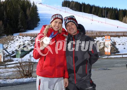 Snowboard. Empfang Silbermedaillengewinnerin bei Olympia Sabine Payer.  Sabine Payer, Alex Payer. Simonhoehe,  am 15.2.2026.
Foto: Kuess
www.qspictures.net
---
pressefotos, pressefotografie, kuess, qs, qspictures, sport, bild, bilder, bilddatenbank
