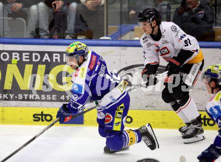 Eishockey ICE Bundesliga.  Winn2day ICE Hockey League. VSV gegen Pioneers Vorarlberg.   Brett Budgell  (VSV),  Marlon Tschofen   (Vorarlberg). Villach, am 22.2.2026.
Foto: Kuess
www.qspictures.net
---
pressefotos, pressefotografie, kuess, qs, qspictures, sport, bild, bilder, bilddatenbank
