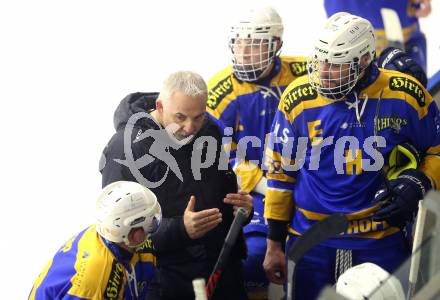 Eishockey AHC Division I. Althofen gegen Steindorf. Trainer Gerald Ressmann (Althofen). Althofen, am 3.1.2026.
Foto: Kuess
www.qspictures.net
---
pressefotos, pressefotografie, kuess, qs, qspictures, sport, bild, bilder, bilddatenbank