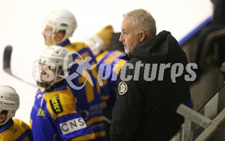 Eishockey AHC Division I. Althofen gegen Steindorf. Trainer Gerald Ressmann (Althofen). Althofen, am 3.1.2026.
Foto: Kuess
www.qspictures.net
---
pressefotos, pressefotografie, kuess, qs, qspictures, sport, bild, bilder, bilddatenbank