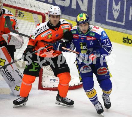 Eishockey ICE Bundesliga.  Winn2day ICE Hockey League. VSV gegen Graz99ers  John Hughes (VSV), Nicholas Bailen   (Graz). Villach, am 30.12.2025.
Foto: Kuess
www.qspictures.net
---
pressefotos, pressefotografie, kuess, qs, qspictures, sport, bild, bilder, bilddatenbank