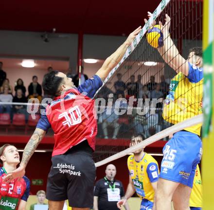 Volleyball.  Austrian Volley League Men.  VBK Kelag Woerther-See-Loewen Klagenfurt gegen SK Zadruga Aich/Dob.   Leonardo Plaza Gandini (Woerthersee-Loewen), Armands ROKJANS  (Aich/Dob). Klagenfurt, am 31.1.2026.
Foto: Kuess
www.qspictures.net
---
pressefotos, pressefotografie, kuess, qs, qspictures, sport, bild, bilder, bilddatenbank