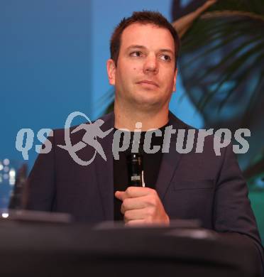 Praesentation des Sportjahresberichts Kaernten 2025. Markus Salcher. . 
Foto: Kuess
www.qspictures.net
---
pressefotos, pressefotografie, kuess, qs, qspictures, sport, bild, bilder, bilddatenbank