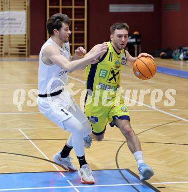 Basketball 2. Liga 2025/2026. Grunddurchgang 20. Runde.  KOS gegen Future Team Steiermark.   Simon Siencnik (KOS),  Niklas Michel (Steiermark). Klagenfurt, am 28.2.2026
Foto: Kuess
---
pressefotos, pressefotografie, kuess, qs, qspictures, sport, bild, bilder, bilddatenbank