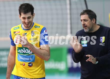 Volleyball.  Austrian Volley League Men.  VBK Kelag Woerther-See-Loewen Klagenfurt gegen SK Zadruga Aich/Dob.   Luan Weber, Trainer Matjaz Hafner ( Aich/Dob). Klagenfurt, am 7.3.2026.
Foto: Kuess
www.qspictures.net
---
pressefotos, pressefotografie, kuess, qs, qspictures, sport, bild, bilder, bilddatenbank