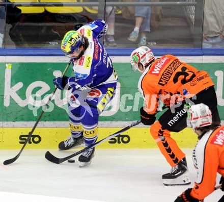 Eishockey ICE Bundesliga.  Winn2day ICE Hockey League. VSV gegen Graz99ers.   Joel Teasdale  (VSV),  Lenz Moosbrugger  (Graz). Villach, am 12.3.2026..
Foto: Kuess
www.qspictures.net
---
pressefotos, pressefotografie, kuess, qs, qspictures, sport, bild, bilder, bilddatenbank