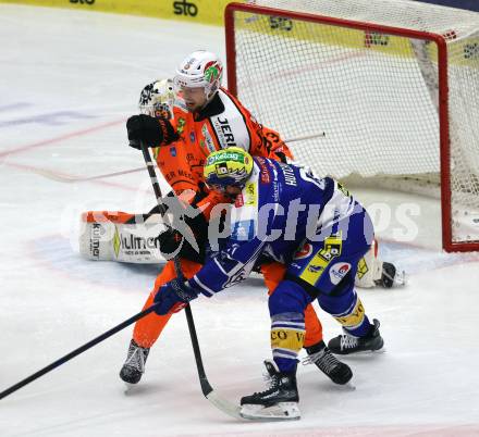 Eishockey ICE Bundesliga.  Winn2day ICE Hockey League. VSV gegen Graz99ers.  Nick Hutchison   (VSV),  Paul Stapelfeldt  (Graz). Villach, am 12.3.2026..
Foto: Kuess
www.qspictures.net
---
pressefotos, pressefotografie, kuess, qs, qspictures, sport, bild, bilder, bilddatenbank