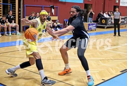 Basketball 2. Liga 2025/2026. Grunddurchgang 22. Runde.   Woerthersee Piraten gegen RAIDERS Tirol.  Shawn L. Ray   (Piraten),  Dennis Kaltenbrunner (Tirol). Klagenfurt, am 14.3.2026
Foto: Kuess
---
pressefotos, pressefotografie, kuess, qs, qspictures, sport, bild, bilder, bilddatenbank