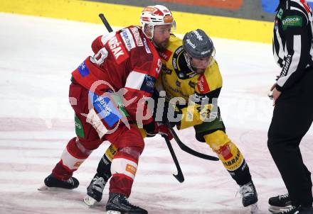Eishockey ICE Bundesliga.  Winn2day ICE Hockey League. KAC gegen HC Falkenstein Pustertal. Jan Mursak   (KAC),  Rod Ticar  (Pustertal). Klagenfurt, am 5.1.2026
Foto: Kuess
www.qspictures.net
---
pressefotos, pressefotografie, kuess, qs, qspictures, sport, bild, bilder, bilddatenbank