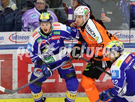 Eishockey ICE Bundesliga.  Winn2day ICE Hockey League. VSV gegen Graz99ers.  Dylan Macpherson   (VSV),   Paul Huber  (Graz). Villach, am 17.3.2026..
Foto: Kuess
www.qspictures.net
---
pressefotos, pressefotografie, kuess, qs, qspictures, sport, bild, bilder, bilddatenbank